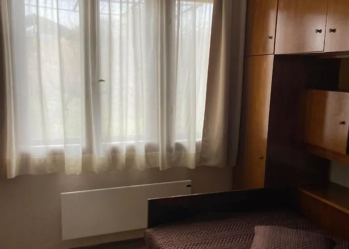 بيت للعطل ива